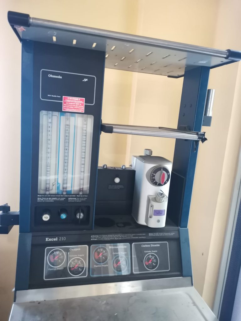 Basic common medical equipment list required in a hospital