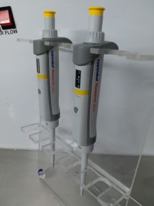 Eppendorf Micropipettes Research plus