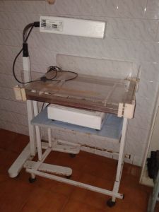 Meditech double surface phototherapy unit, used neonatal products online, phototherapy unit, double surface phototherapy unit, online used phototherapy unit, buy sell medical equipment, primedeq, medical equipment marketplace,medical equipment, e-marketpl